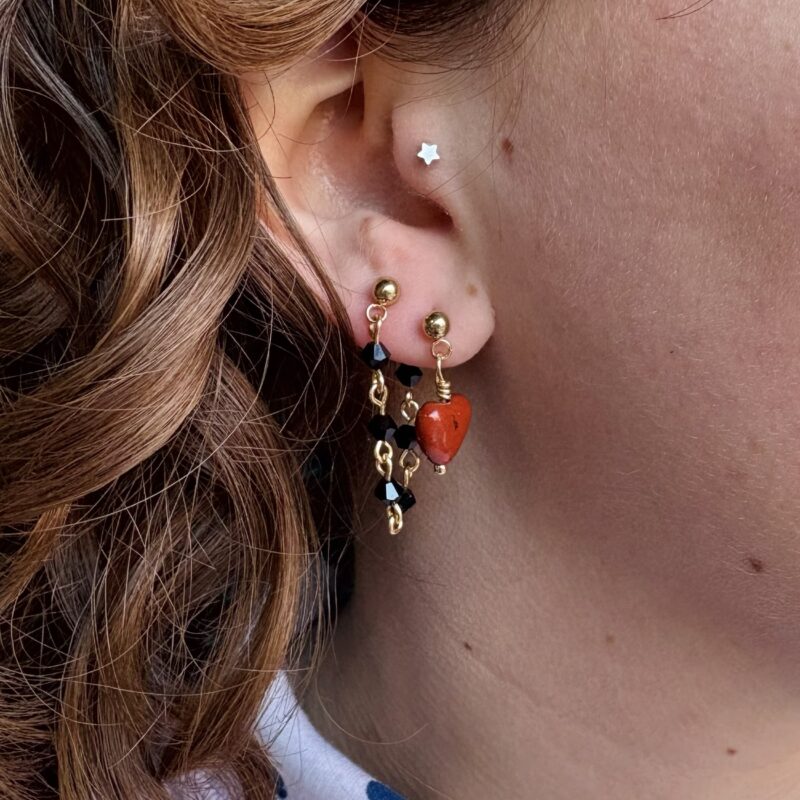 Anka Snider red/black heart chain earrings