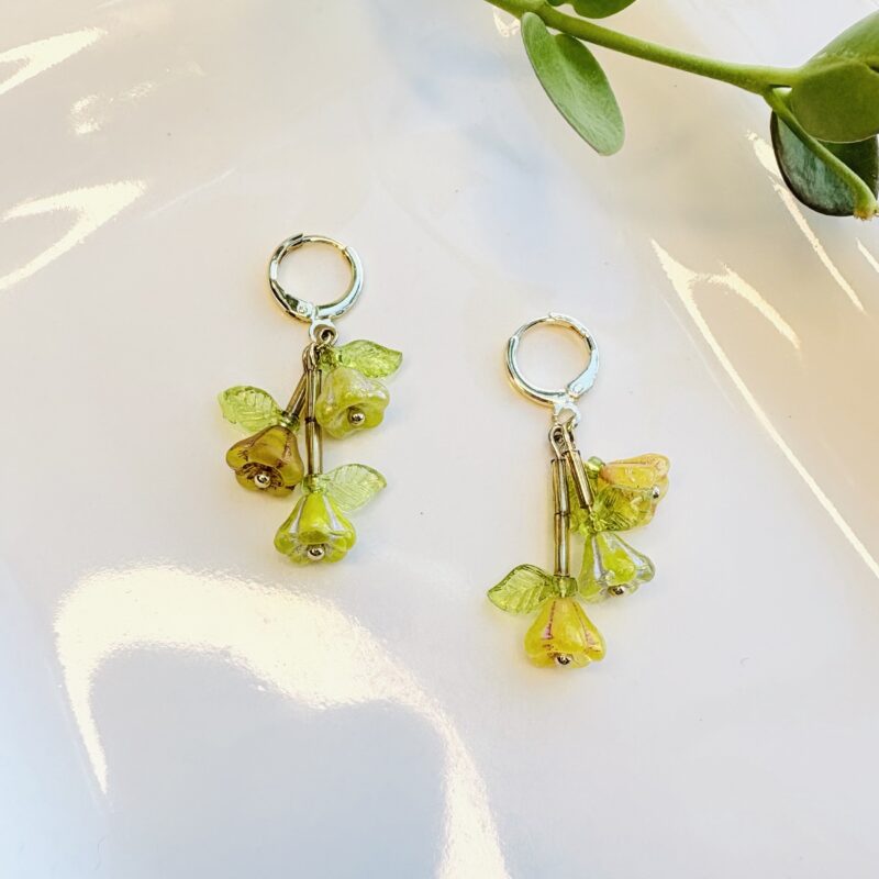 Anka Snider small yellow flower earrings