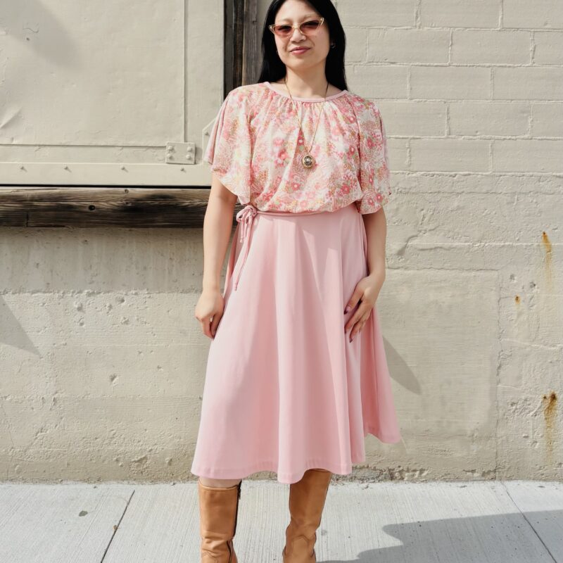 1970s floral cape sleeve dress