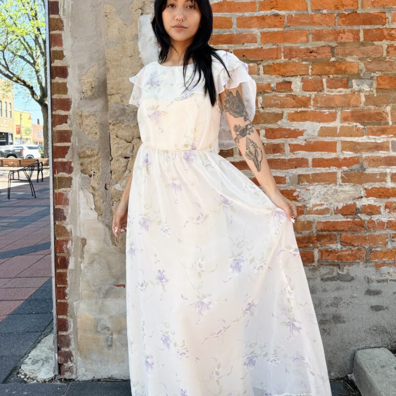 1970s floral cape sleeve dress