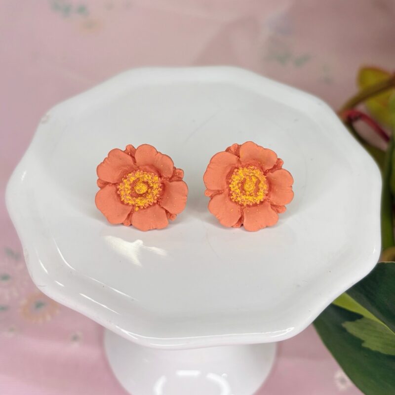 TSE x Jen Maguire “The Gabrielle” earring in rust