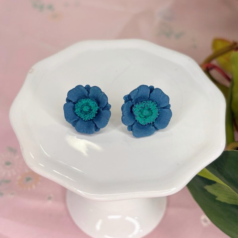 TSE x Jen Maguire “The Gabrielle” earring in blue