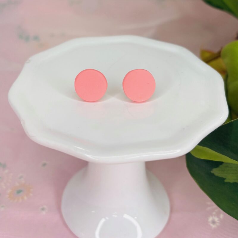 TSE x Jen Maguire “The Dot” earring in pink